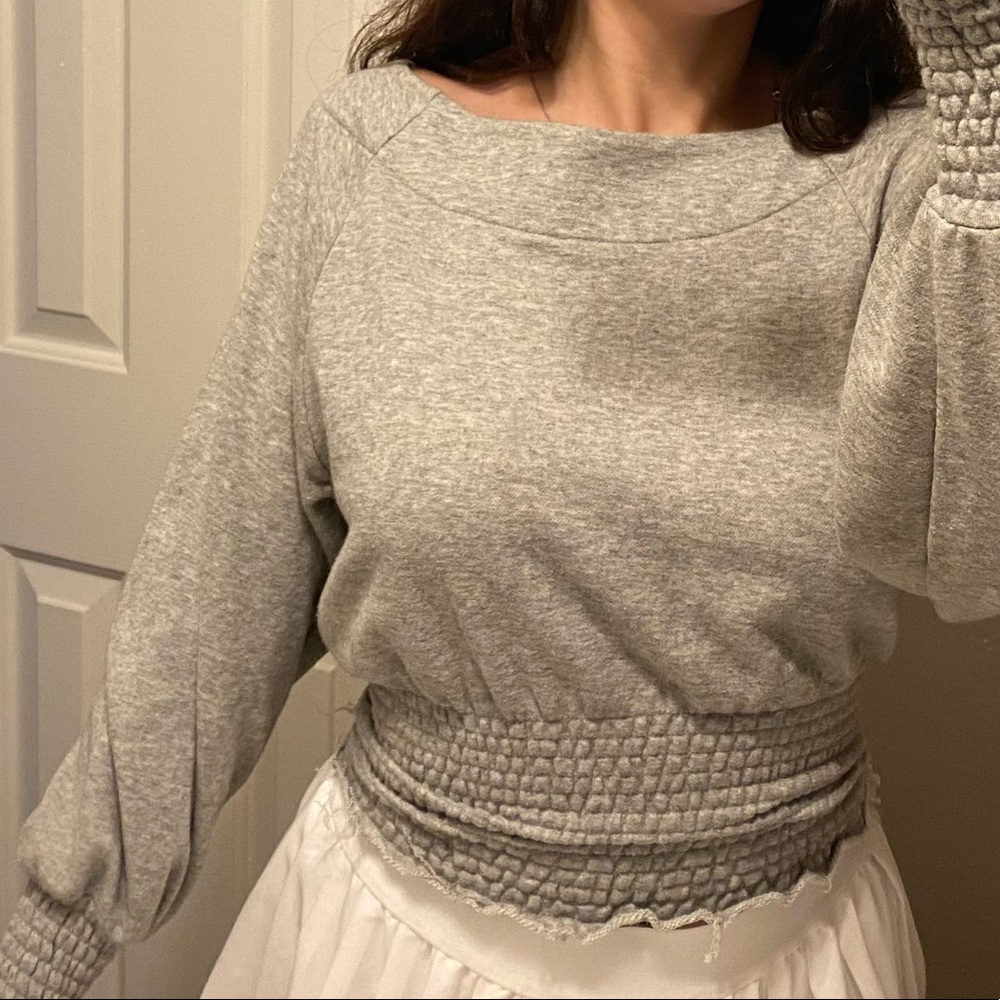 Gray long sleeve top